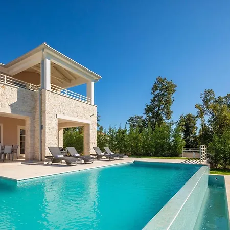 Villa Divine By Ilc Brtonigla Exterior photo