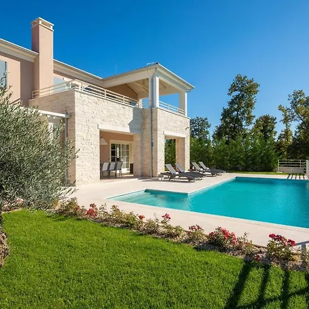 Villa Divine By Ilc Brtonigla Exterior photo