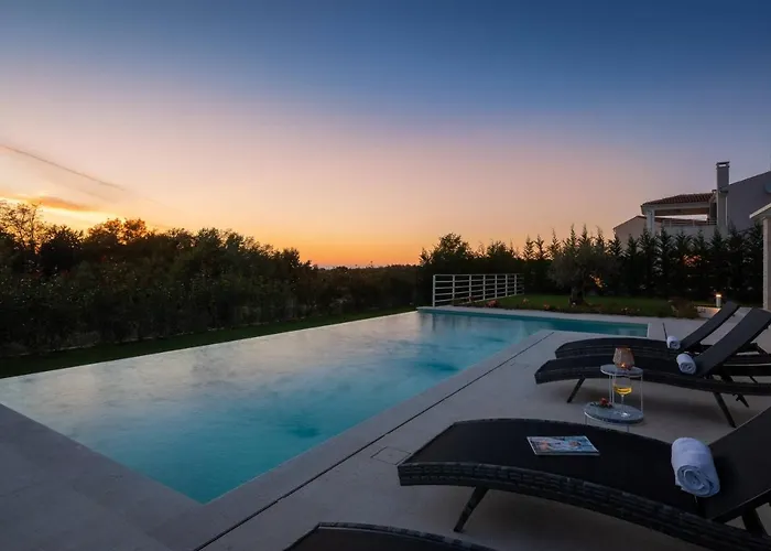 Villa Divine By Ilc