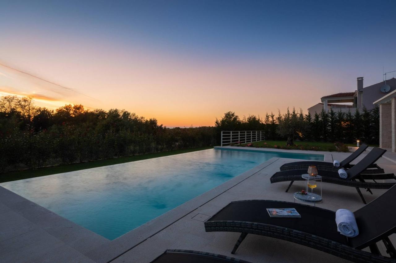 Divine By Ilc Villa *